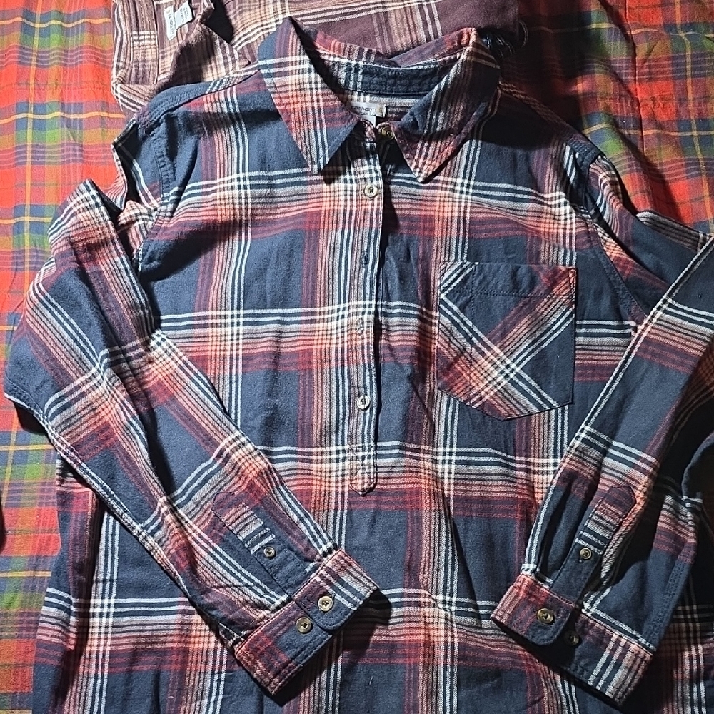 Carhartt Red and Black Plaid Shirt